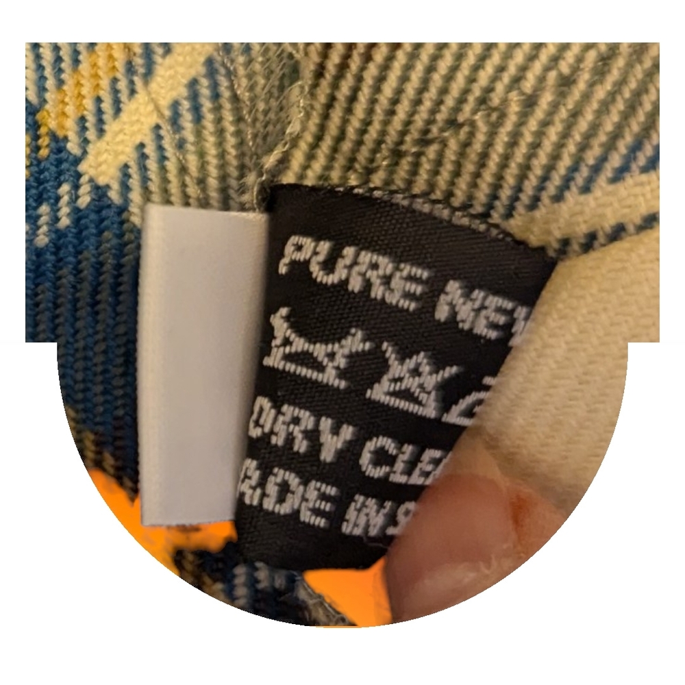 Chic Pure New Wool Blue and Cream Plaid Mini Kilt Made In Scotland - Picture 6 of 6